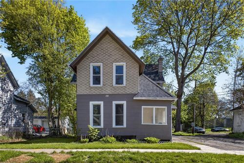 28 Upton Pl, Rochester, NY, 14612-4824 | Card Image