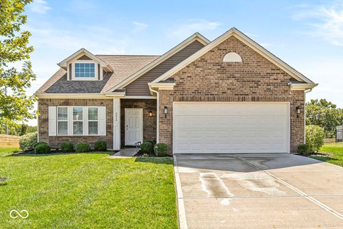 8414 Ambrosia Ln, Pendleton, IN, 46064-1364 | Card Image