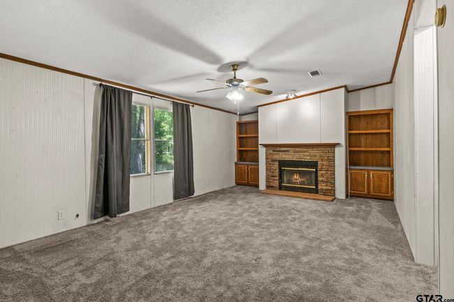 364 San Saba Ln, House other with 3 bedrooms, 2 bathrooms and null parking in Mt Vernon TX | Image 21