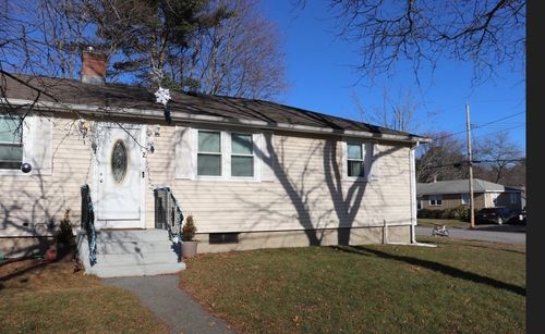 2-2 Genetti Cir, Bedford, MA, 01730-2509 | Card Image