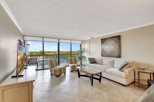 909-4740 S Ocean Blvd, Highland Beach, FL, 33487-5322 | Card Image