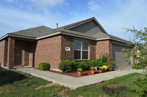 1807 Meadow Crest Dr, Princeton, TX, 75407-2648 | Card Image