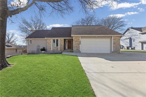 10907 E 98th Ter, Kansas City, MO, 64134-2455 | Card Image