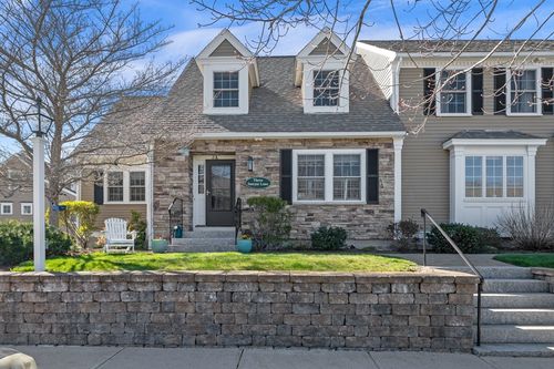 a-3 Sawyer Ln, Salisbury, MA, 01952-2628 | Card Image