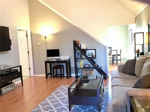 2123 Lakecrest Drive, Moore, OK, 73170 | Card Image