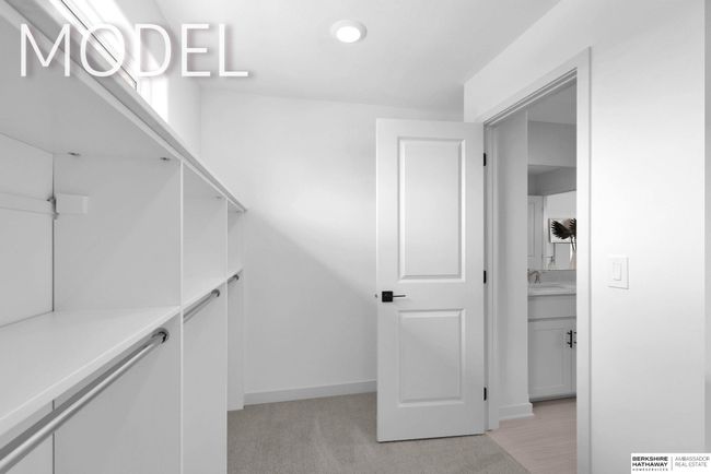 5417 N 191 St St, House other with 4 bedrooms, 3 bathrooms and 3 parking in Elkhorn NE | Image 42