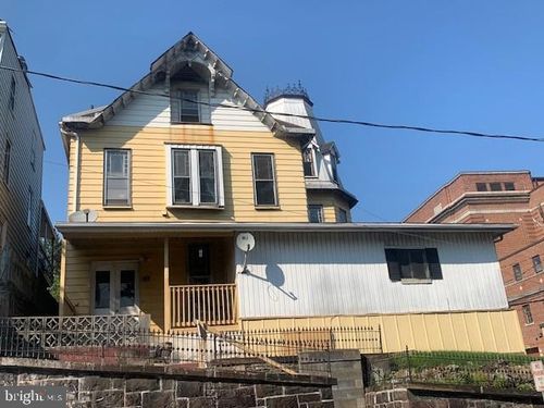49 S 3rd St, STEELTON, PA, 17113-2310 | Card Image