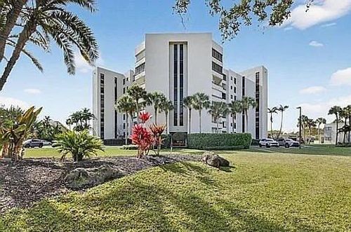 105-6463 La Costa Drive, Boca Raton, FL, 33433 | Card Image