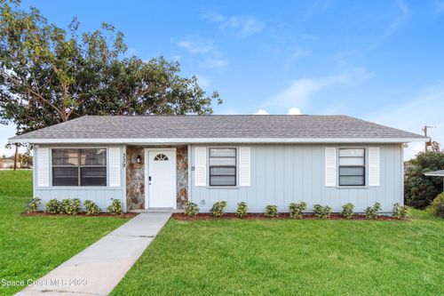 339 13th Ln Sw, Vero Beach, FL, 32962-6440 | Card Image