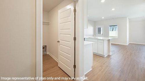 9117 Nw 149th St, Yukon, OK, 73099-5471 | Card Image