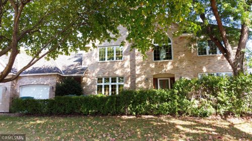 171 Red Oaks Dr, Vadnais Heights, MN, 55127-6129 | Card Image