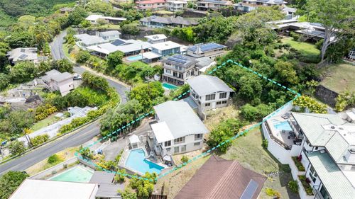 2327 Round Top Dr, Honolulu, HI, 96822-2067 | Card Image