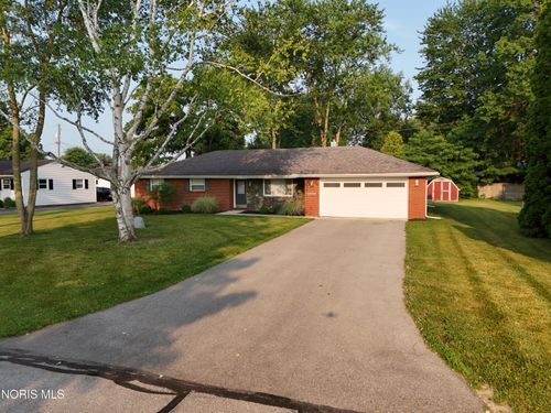 6006 Matthew Dr, Whitehouse, OH, 43571-9660 | Card Image