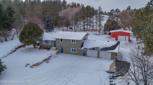 123 Highway 8 S, Hettinger, ND, 58639-9502 | Card Image