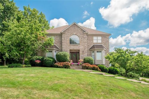 402 Honey Locust Dr, Cranberry Twp, PA, 16066-3764 | Card Image
