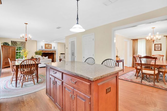 14 Homestead Ln, House other with 3 bedrooms, 4 bathrooms and null parking in Columbia CT | Image 12