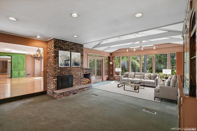 57 Ridge Dr, House other with 3 bedrooms, 3 bathrooms and null parking in Plainview NY | Image 5