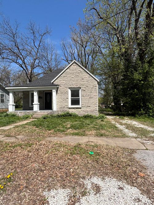 827 E Garfield St, Springfield, MO, 65803-3214 | Card Image