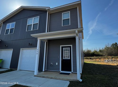 248 Winstead Loop Rd, Richlands, NC, 28574-6432 | Card Image