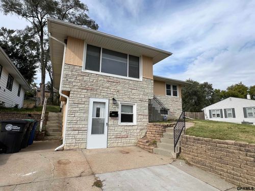 2326 N 67th St, Omaha, NE, 68104-3930 | Card Image