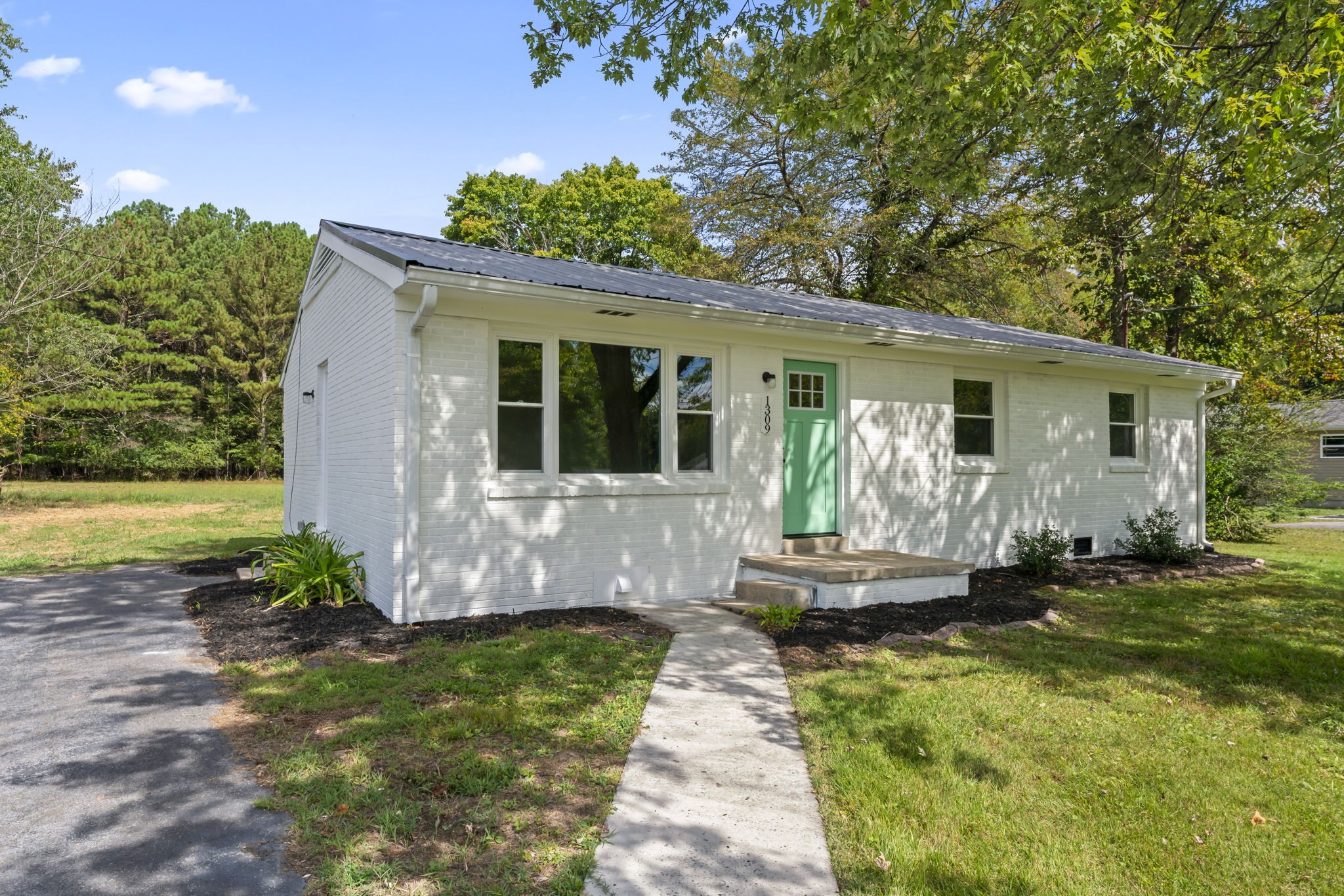 Grundy St, Tullahoma, TN 37388