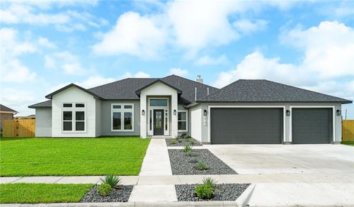 725 Mama Fefi Dr, Corpus Christi, TX, 78414-2498 | Card Image