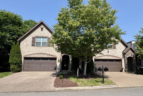 128 Village Cir, Lebanon, TN, 37087-1432 | Card Image