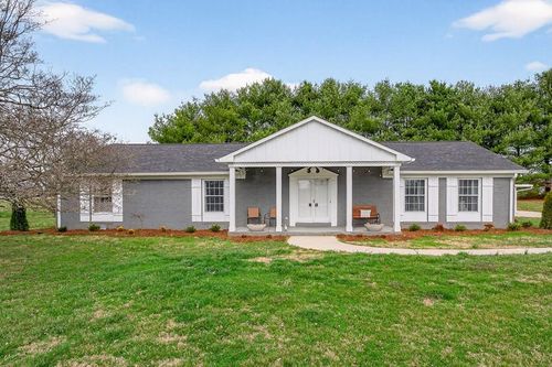 212 Oakland Dr, Sparta, TN, 38583-1411 | Card Image