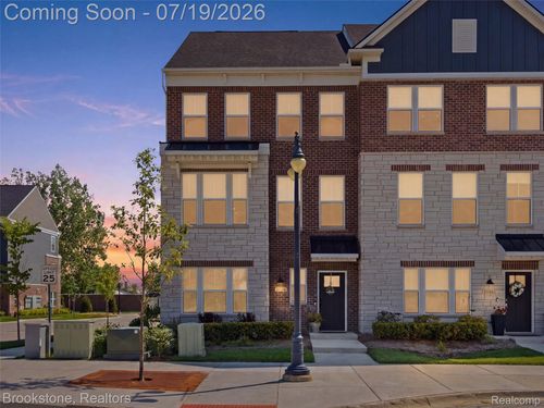 43160 Atwood Ave, Novi, MI, 48375-4531 | Card Image