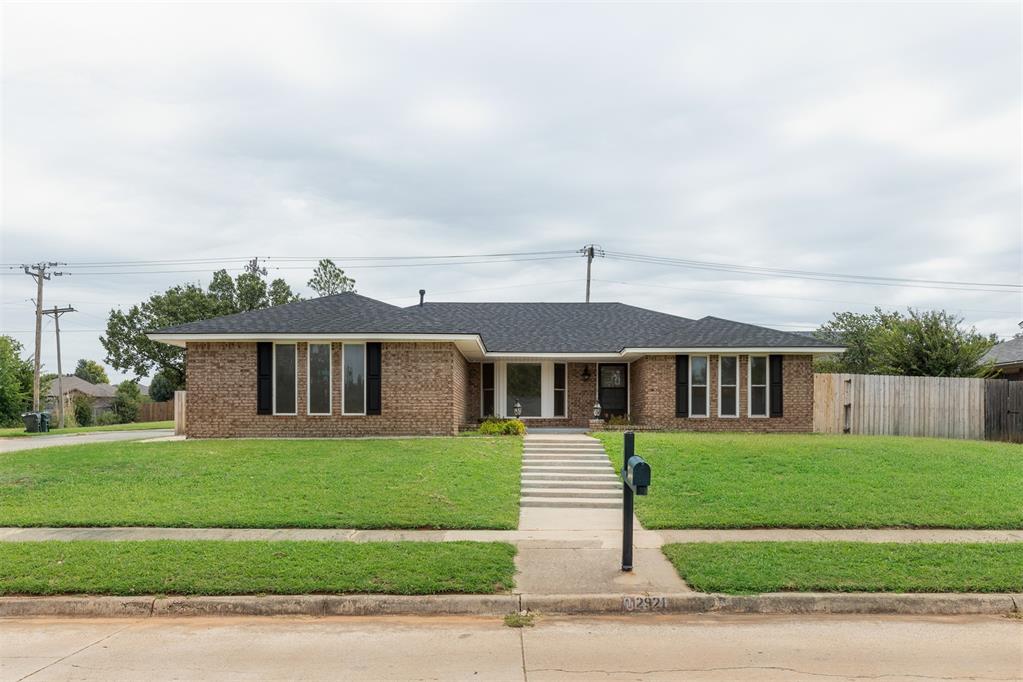 Woodbriar Dr, Norman, OK 73071