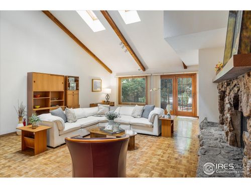 4936 Clubhouse Cir, Boulder, CO, 80301-3715 | Card Image