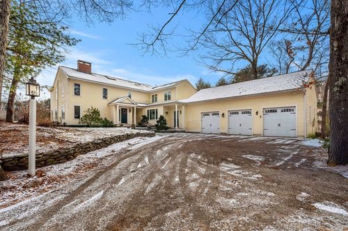 47 William Fairfield Dr, Wenham, MA, 01984-1012 | Card Image