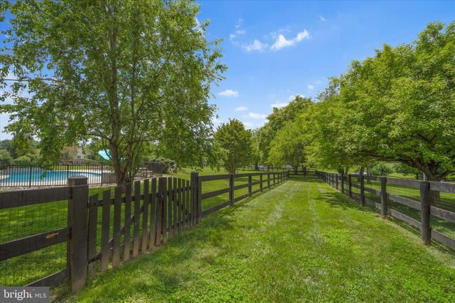17760 Julie Ann Ct, House other with 4 bedrooms, 4 bathrooms and null parking in HAMILTON VA | Image 69