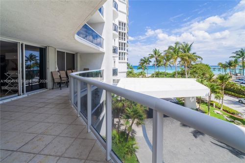 303-16711 Collins Ave, Sunny Isles Beach, FL, 33160-4256 | Card Image