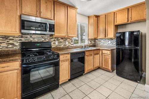 102-6101 Adelaide Ave, San Diego, CA, 92115-5318 | Card Image