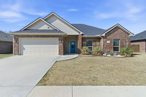 711 Hadley Ln, Valley View, TX, 76272-1504 | Card Image