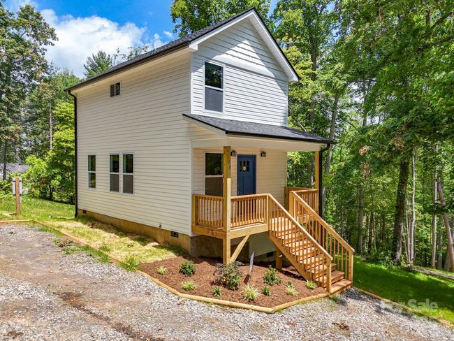 104 Forest Fern Ln, House other with 2 bedrooms, 2 bathrooms and null parking in Alexander NC | Image 4