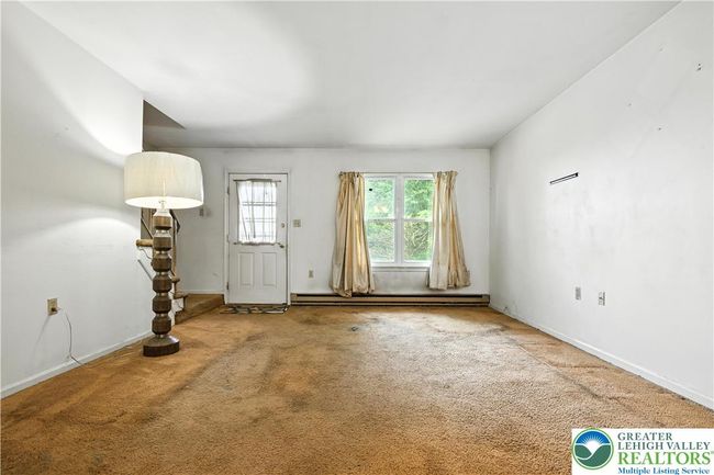 2818 Klein St, Townhouse with 3 bedrooms, 2 bathrooms and null parking in Allentown PA | Image 6