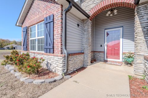 5811 E 146th Pl S, Bixby, OK, 74008-8070 | Card Image