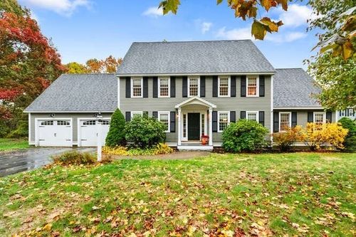7 Pheasant Ln, Groveland, MA, 01834-2030 | Card Image