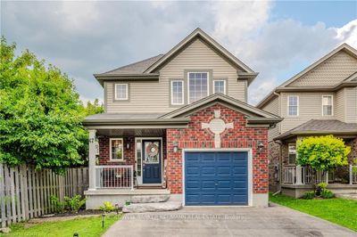 47 Bowen Dr, House other with 3 bedrooms, 3 bathrooms and 3 parking in Guelph ON | Image 2