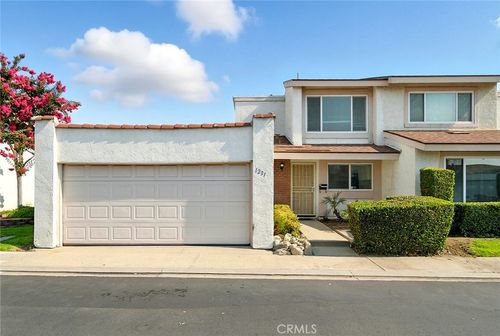 1231 Crestwood Dr, Upland, CA, 91786 | Card Image