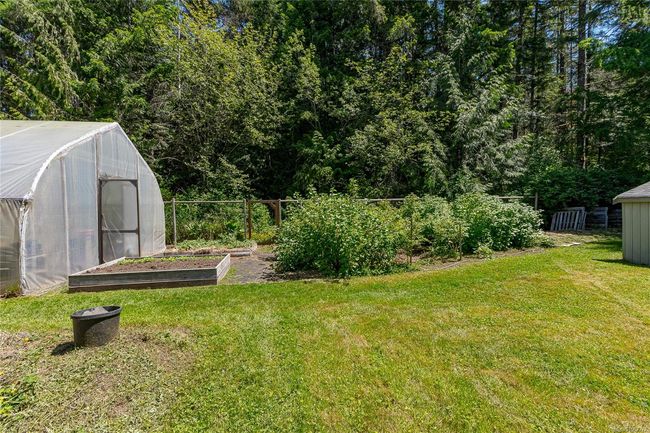 2380 Fowler Rd, House other with 3 bedrooms, 2 bathrooms and 8 parking in Qualicum Beach BC | Image 45
