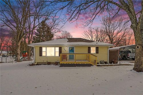 1404 N Howenstein Ave, Cameron, MO, 64429-1226 | Card Image