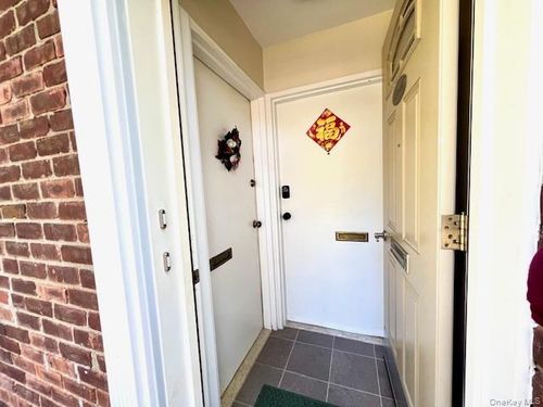 2-224 Kingsbury Ave, Oakland Gardens, NY, 11364-3627 | Card Image
