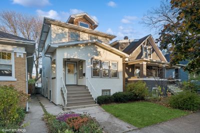 1154 S East Avenue, House other with 3 bedrooms, 2 bathrooms and 2 parking in Oak Park IL | Image 1