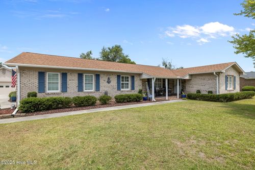 3616 Country Club Rd, Morehead City, NC, 28557-3002 | Card Image