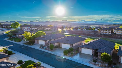 2212 Chippenham Ct, St. George, UT, 84770-8786 | Card Image