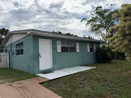 2001 Sw 100th Ave, Miramar, FL, 33025-1829 | Card Image