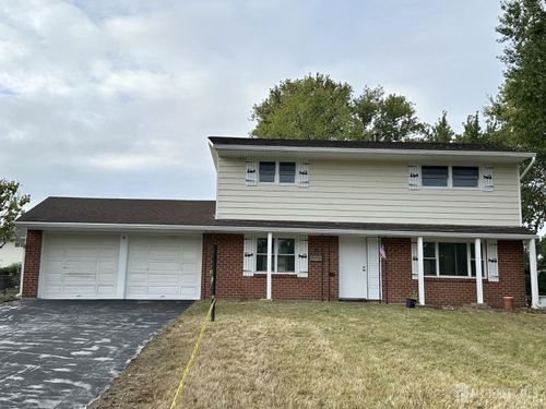 41 Raleigh Rd, Kendall Park, NJ, 08824-1040 | Card Image